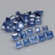 Excellent 4.40ct blue Sapphire set