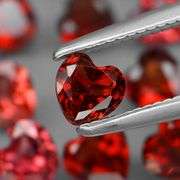 Lovely 9.20ct heart cut cherry red Garnet set