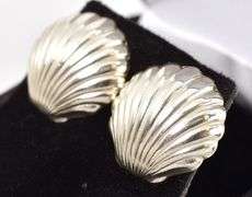 Wonderful 925 Seashell Stud Earrings