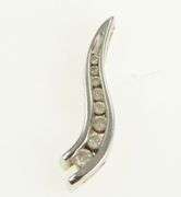 14K White Gold Classic Graduated Diamond Wave Curvy Pendant