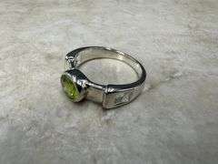 Sterling Silver Natural Gemstone Perdiot Ring Size 10