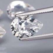 Glittering 6.50ct diamond white Topaz set