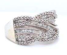10kt White gold baguette and round diamond bypass ring