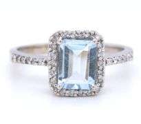 14kt White gold 2ctw aquamarine and diamond accent ring