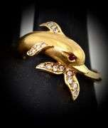 Valuable Carrera Y Carrera 18K Dolphin Suite