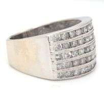 14kt White gold approximate 1.25ctw five row diamond ring