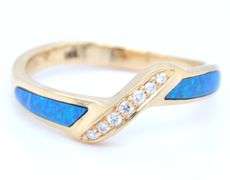 Nahoku Opal Inlay & diamond band in yellow gold