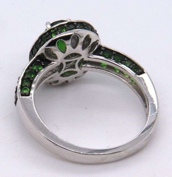 925 Sterling Silver Green Cubic Zirconia Ring
