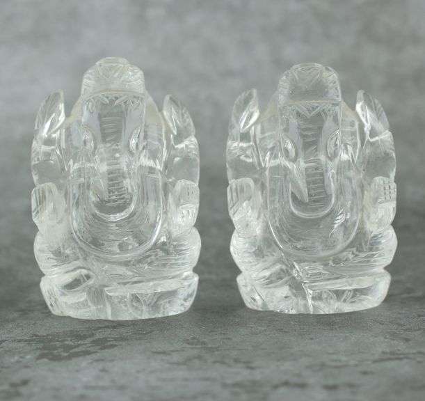 Glorious 486.50ct Quartz carving pair