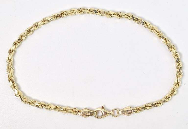 Fantastic 10K Yellow Gold Chain Bracelet