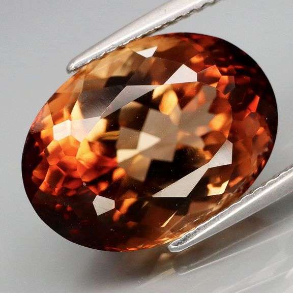 High grade 12.57ct eye clean Imperial Topaz