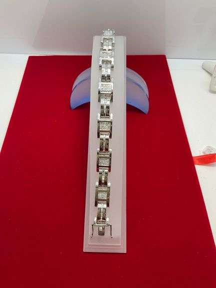 MEN'S BRAND NEW CERTIFIED 14K WHITE GOLD DIAMOND BRACELET. 5.50 CARATS