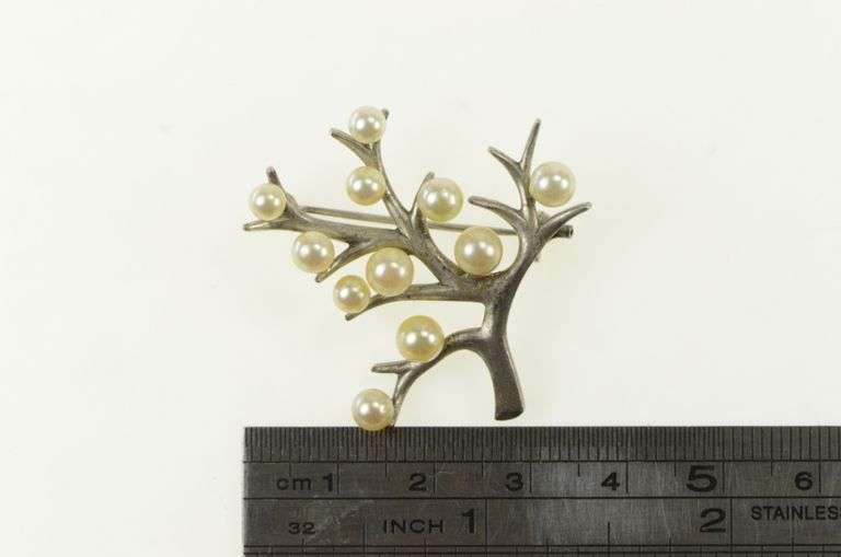 Sterling Silver Vintage Pearl Family Tree Symbol Pin/Brooch