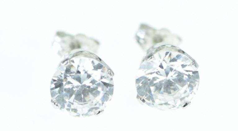 14K White Gold 8.0mm Vintage Solitaire Classic CZ Stud Earrings