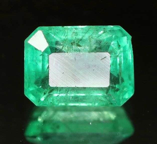 Tremendous color! .79ct vivid green Colombian Emerald