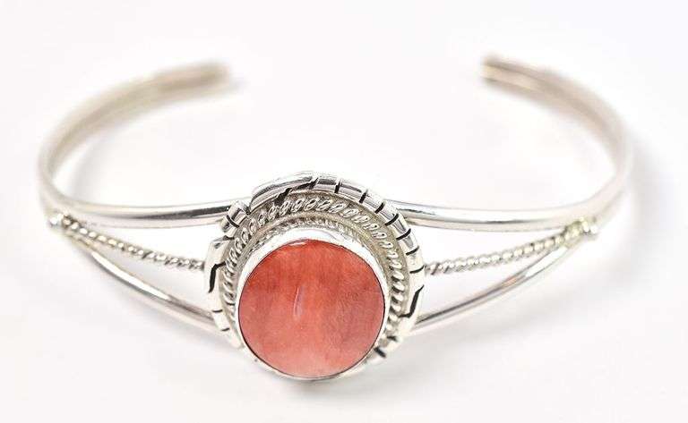 Navajo Crafted Sterling Silver Bracelet