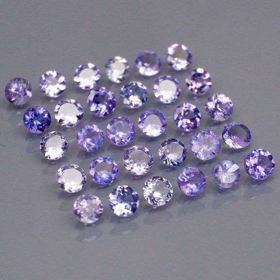Stunning 4.88ct diamond cut Tanzanite set