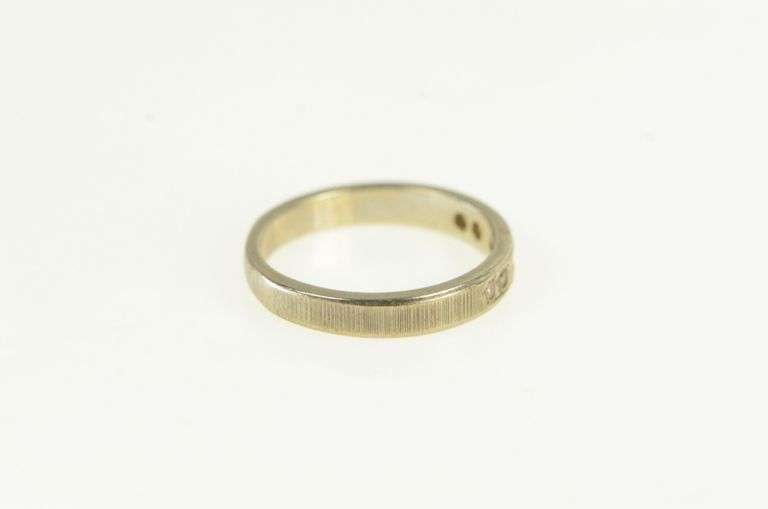 14K Yellow Gold Retro Diamond Grooved Wedding Band Ring