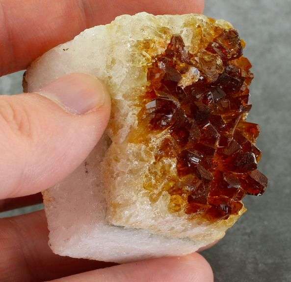 Sparkling 539ct Natural Citrine