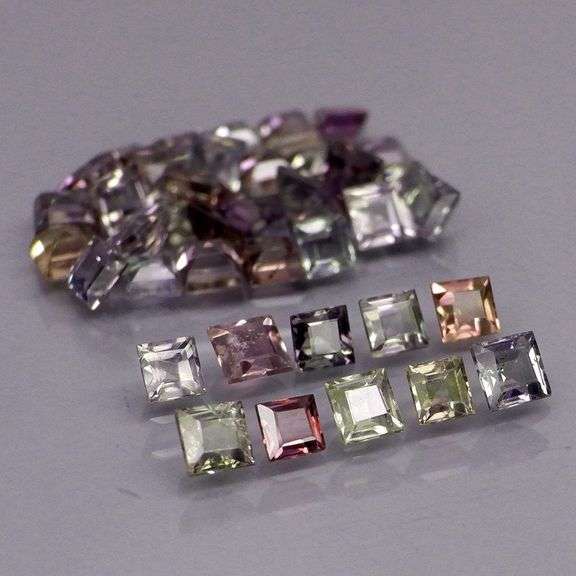 Exciting 4.77ct princess cut Sapphire set