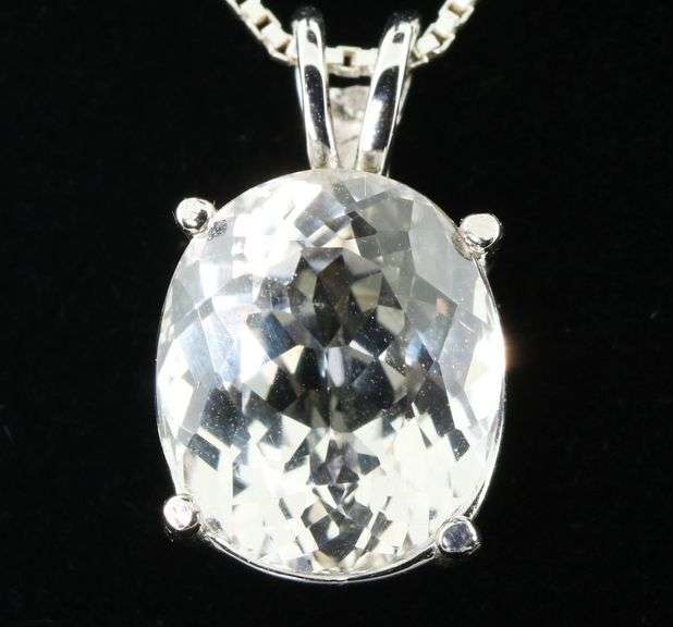 Captivating champagne Topaz Pendant