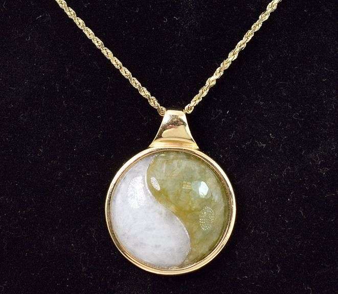 Elegant 14K Yellow Gold Ying Yang Pendant Necklace