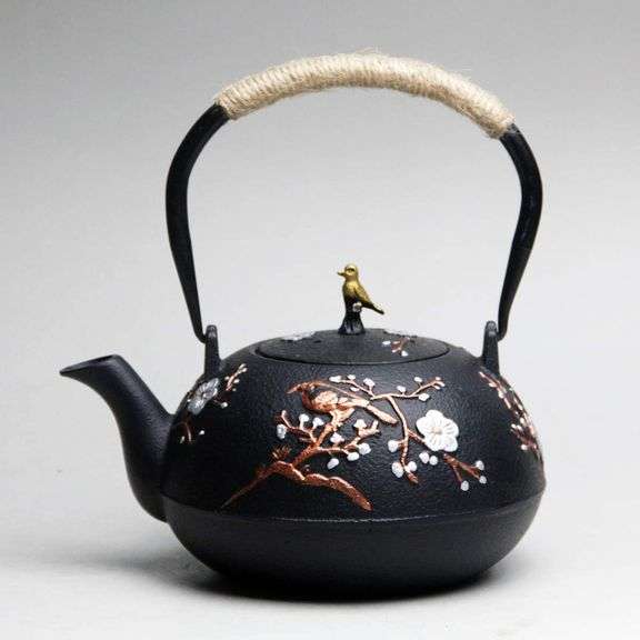 Japanese Tetsubin Cast Iron Teapot