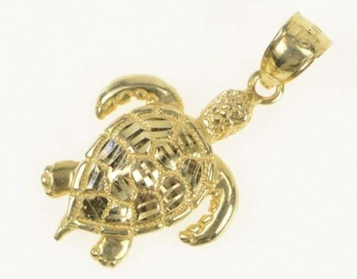 14K Yellow Gold Ornate Sea Turtle Ocean Animal Pendant