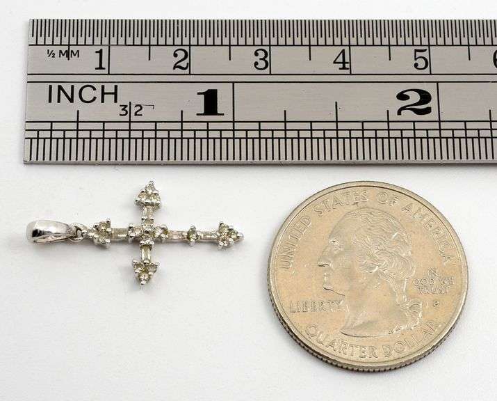 Tasteful Wwhite Gold & Diamond Cross
