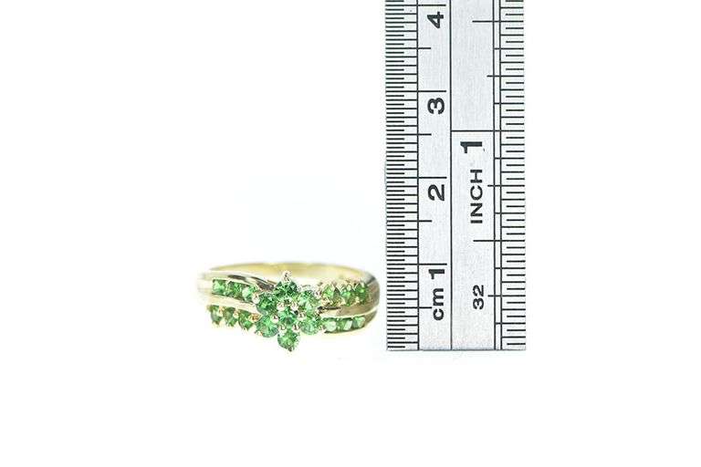 10K Yellow Gold Chrome Diopside Flower Cluster Vintage Ring