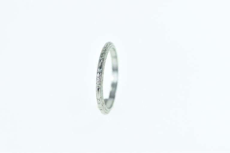 18K White Gold 1.9mm Art Deco Vintage Wedding Band Ring