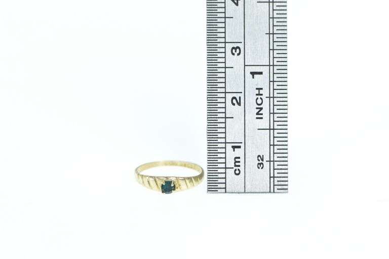 10K Yellow Gold Round Syn. Emerald Vintage Baby Ring