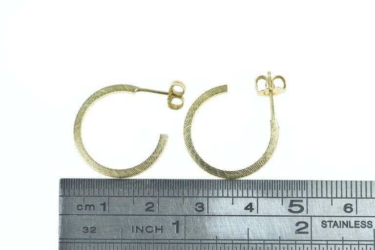 14K Yellow Gold 19.3mm Vintage Square 3/4 Hoop Earrings