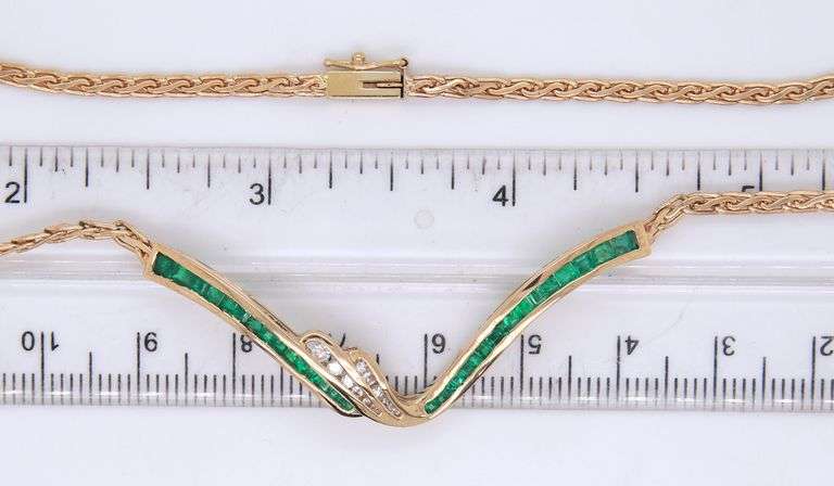 14kt Yellow gold Emerald and diamond wave necklace