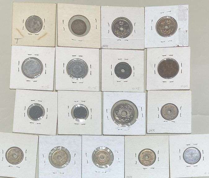 17 Japanese Coins Mainly 1930 s 40 s