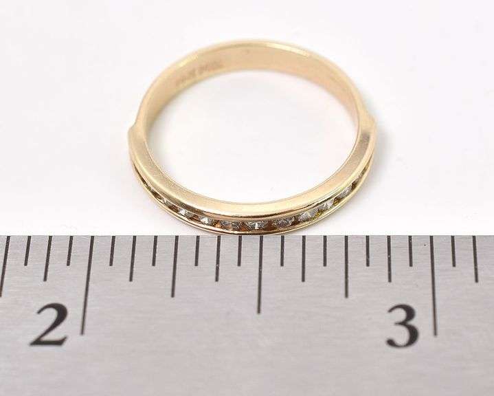 Amazing 14K Yellow Gold Diamond Band Ring