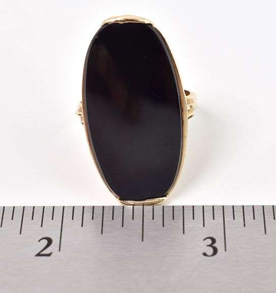 Sturdy 10K Yellow Gold Black Onyx Gemstone Ring