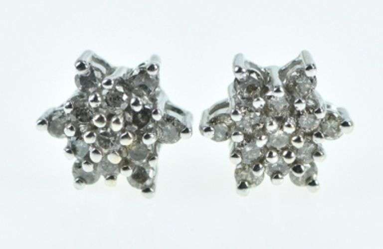 10K White Gold 0.56 Ctw Diamond Vintage Cluster Stud Earrings