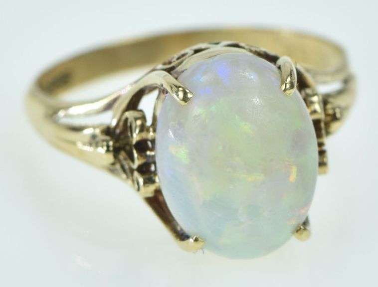 14K Yellow Gold 1950's Natural Opal Cabochon Vintage Ring