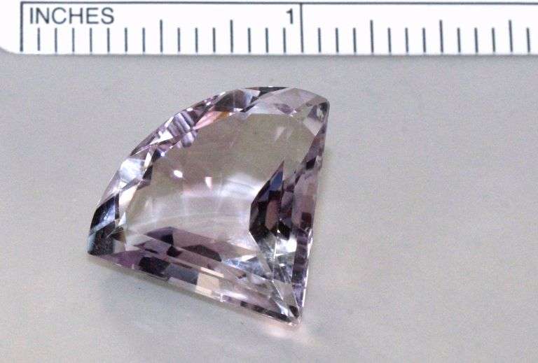 "Rose de France" Amethyst - 20.63 cts.