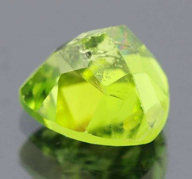 Sparkling 3.34ct top Burma green untreated Peridot