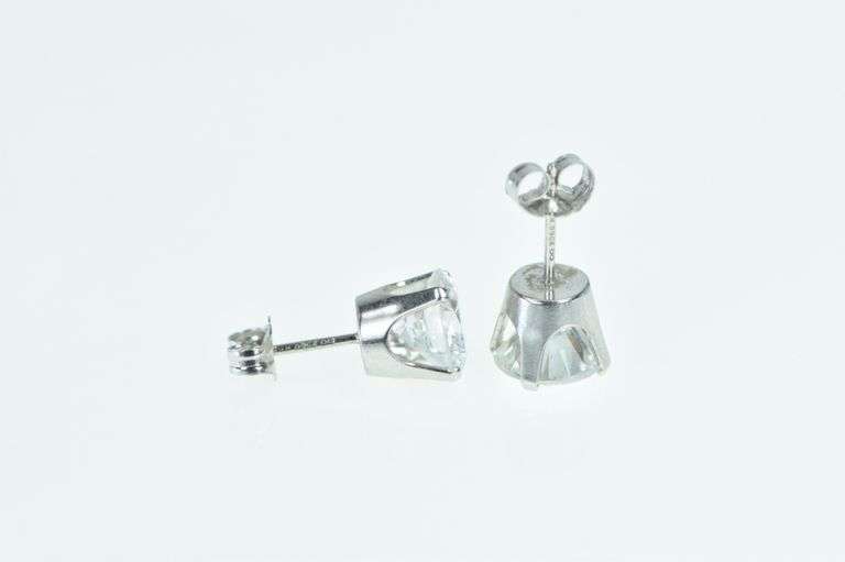 14K White Gold 8.0mm Vintage Solitaire Classic CZ Stud Earrings