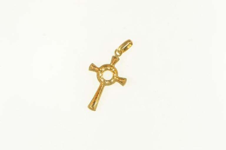 18K Yellow Gold Ornate Celtic Cross Christian Vintage CZ Pendant