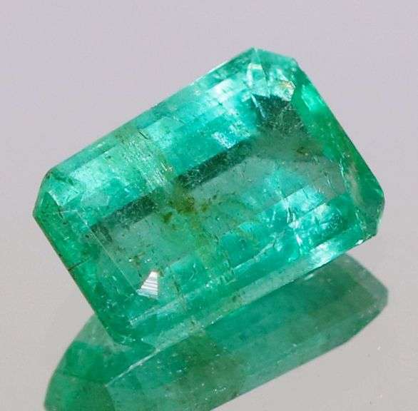 Marvelous 1.12ct untreated Colombian Emerald