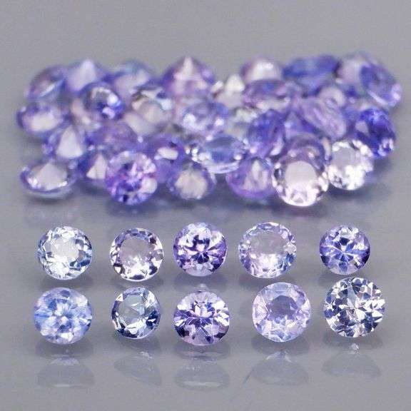 Glittering 3.81ct bright blue violet Tanzanite set