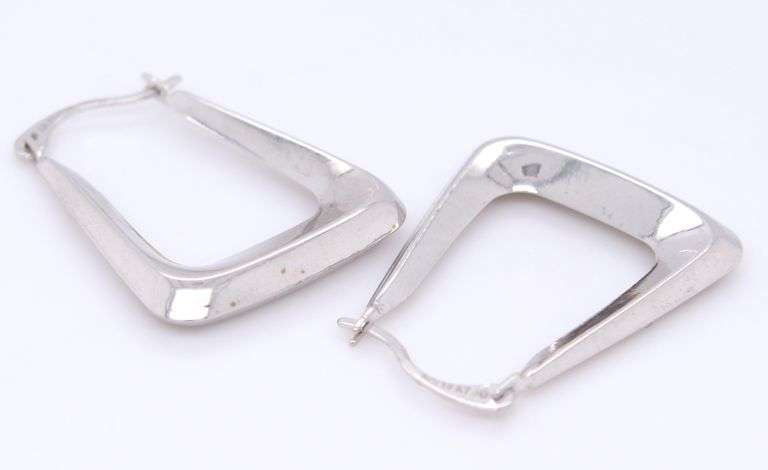 14kt White gold Triangle hoop earrings