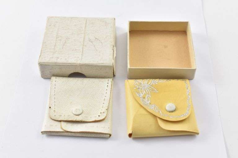 White Bank Holiday US $5/$2.50 Box 1920s Gold Coin Gift Presentation