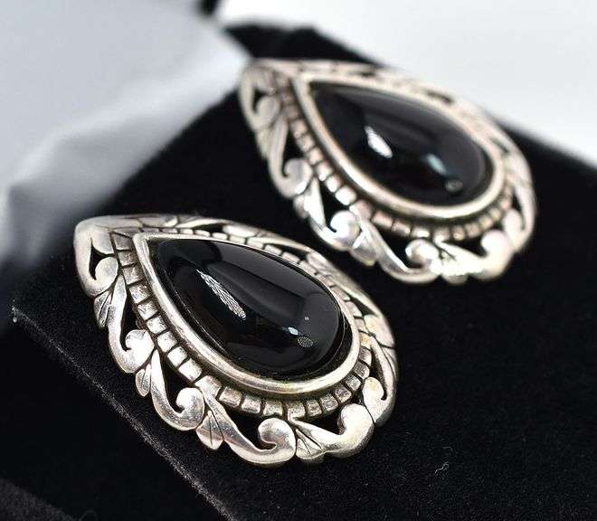 Sterling Silver Stud Earrings with Black Onyx Gemstones