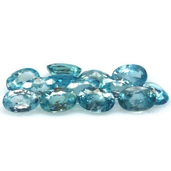 Vibrant blue! 8.69ct 14pc Cambodian Zircon set