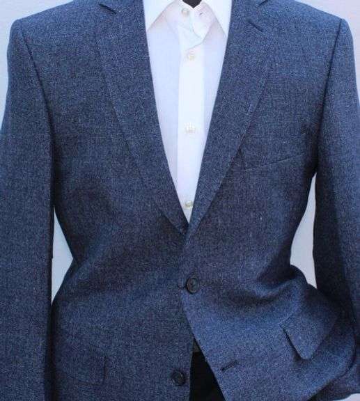 Handsome 2 Button Style Comfort Fit Sport Coat